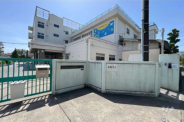 東調布第一小学校[公立]の外観