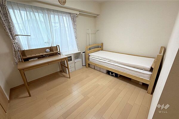 南側洋室約6.0帖寝室やお子さま部屋としてお使いいただけます。