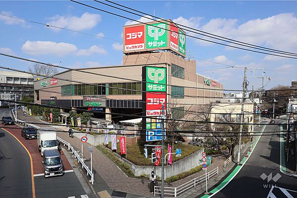 サミットストア(成城店)の外観