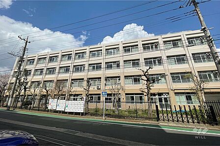 下作延小学校[公立]の外観