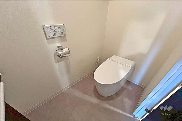 トイレすっきりとした空間でとても綺麗です。