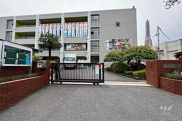 野川中学校[公立]の外観