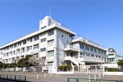 喜多見中学校[公立]の外観