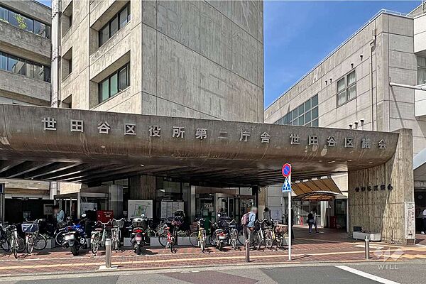 世田谷区役所の外観