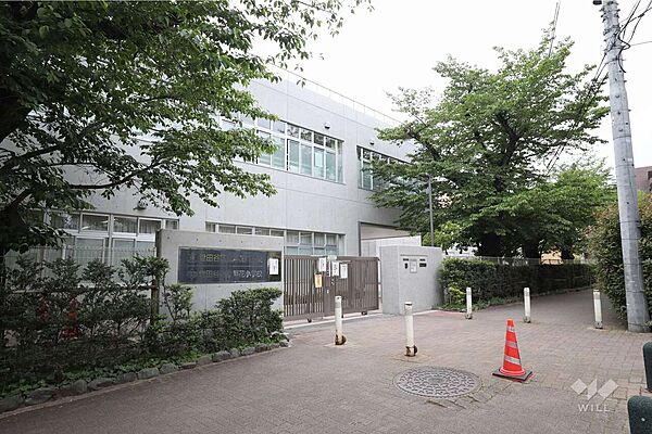 芦花中学校[公立]の外観