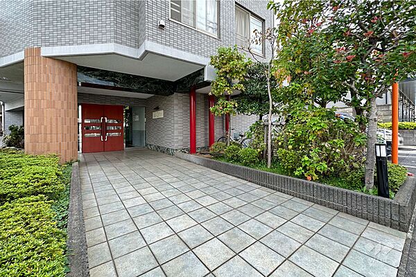 エントランスアプローチ