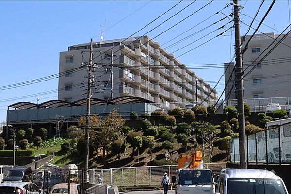 グリーンコーポ多摩プラザＢ棟の遠景