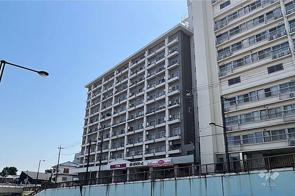 ハヤマビルの外観（北東側から）