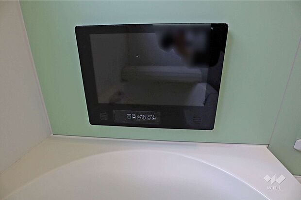 浴室TV［2023年5月26日撮影］TV付きの浴室です。一日の疲れを癒す空間としてより快適に過ごせそうですね。洗い場も広く作られています。