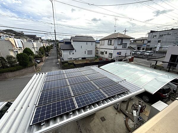 太陽光発電システム搭載で日中の電気を自家消費！月々のランニングコストを削減可能です♪