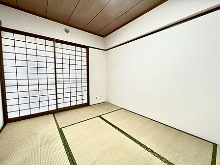 リビング横の和室は、お子様が思い切り遊べるキッズスペースにぴったり！