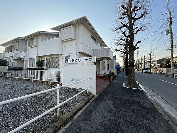 森内科クリニック　200ｍ　徒歩約3分　　【診察時間】8：30～11：30、14：00～17：30　【休診日】水、日、祝、第1・3火曜午後　【診療科目】内科・アレルギー科、小児科、呼吸器内科など。