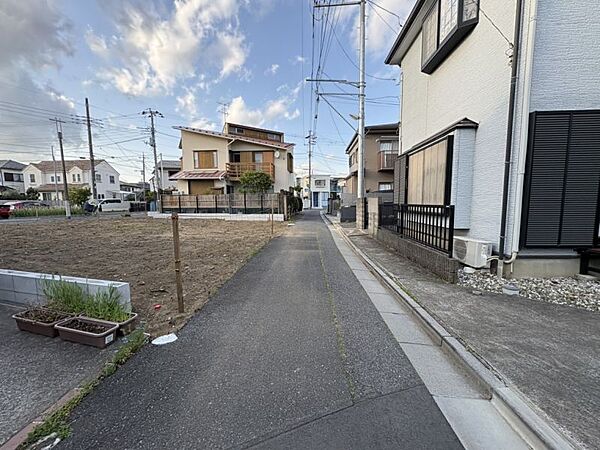 閑静な住宅街に佇む落ち着いた住環境！穏やかな毎日をお過ごしいただけます!