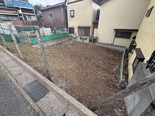 近隣にはコインパーキングもありますのでお車でお越しの作業もできます