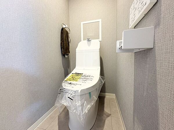 温水洗浄便座のおトイレです♪