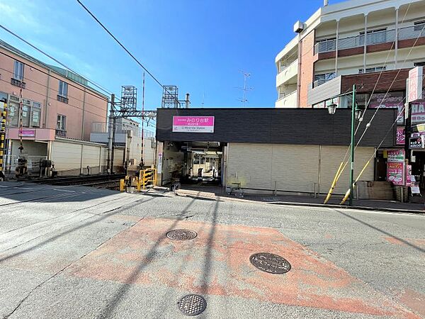 みのり台駅まで　720m　徒歩約9分●西船橋駅までは約18分、上野駅までは約30分。駅周辺は車も人通りも多く、古くからある店が並び活気に満ちています。