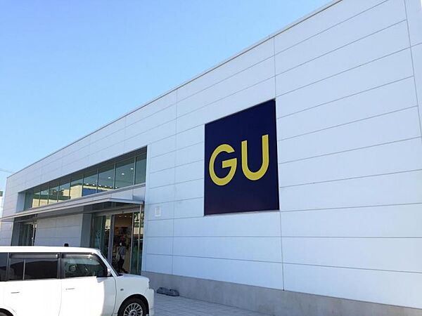 ジーユーイトーヨーカドー松戸店まで940m　徒歩約11分