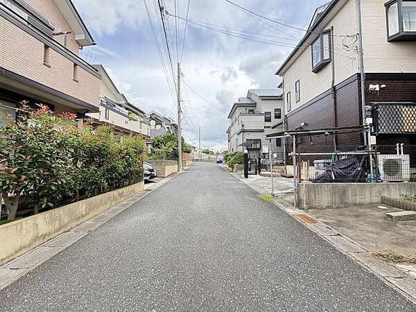 閑静な住宅地なので落ち着いた暮らしが可能です◎