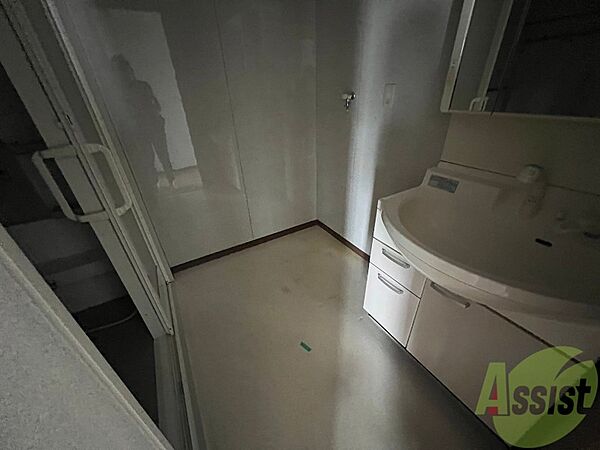 画像22:洗濯機を置くスペースもあるので室内に設置可能です