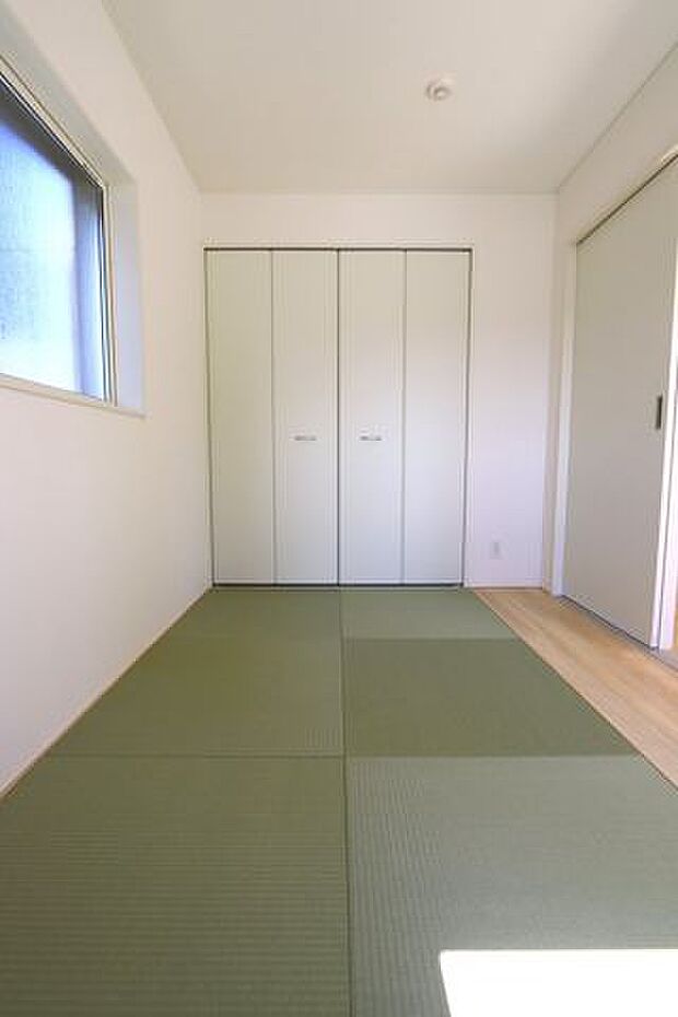 モダン和室は、正方形の畳を使用し、よりスタイリッシュな和室に♪