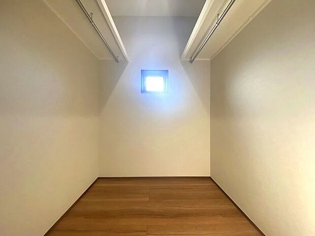 ウォークインクローゼット