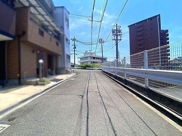 前面道路含む現地写真