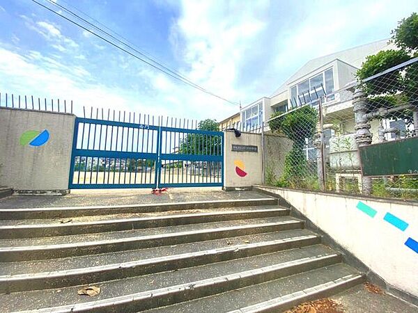 寝屋川市立第六中学校 1200m