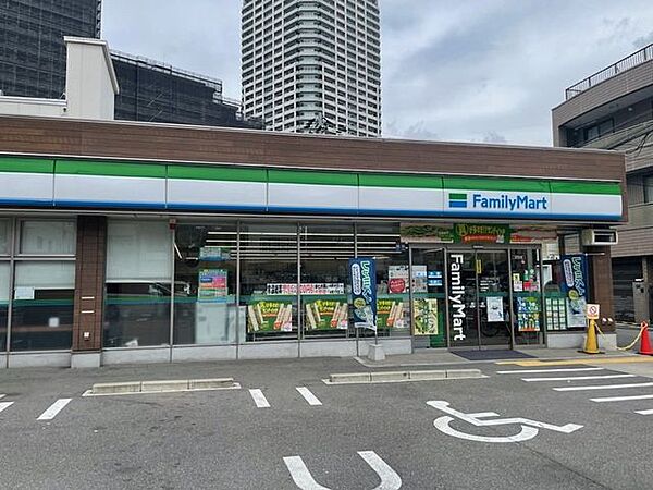 ファミリーマート 善源寺町2丁目店 230m
