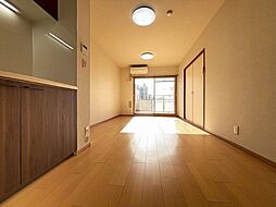 ディオ・フェルティ旭公園 3LDKのリビング/ダイニング