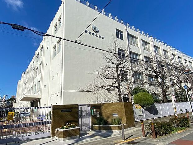 大阪市立高殿南小学校 530m