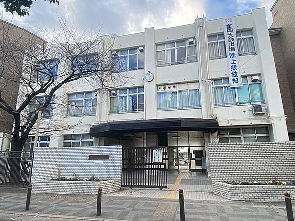 大阪市立旭陽中学校 750m