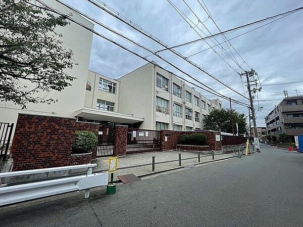 大阪市立大桐中学校 470m