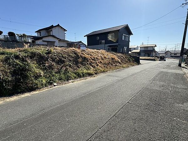 車通りも少なく、過ごしやすい立地です★