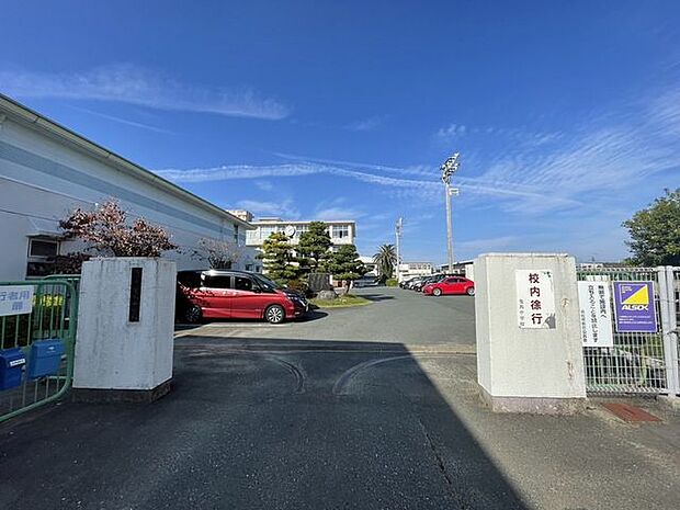 浜松市立曳馬中学校 650m