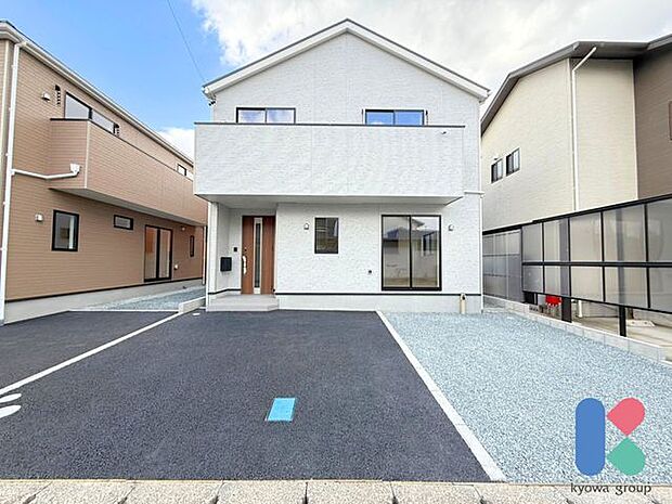 これからマイホームになるかもしれないお家。そう思うとなんだかワクワクしませんか？「このお家のココが素敵！」「ここに住んだらこういう風にしたいな！」たくさんイメージしながら楽しくご内覧ください♪