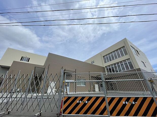 浜松市立西部中学校 650m