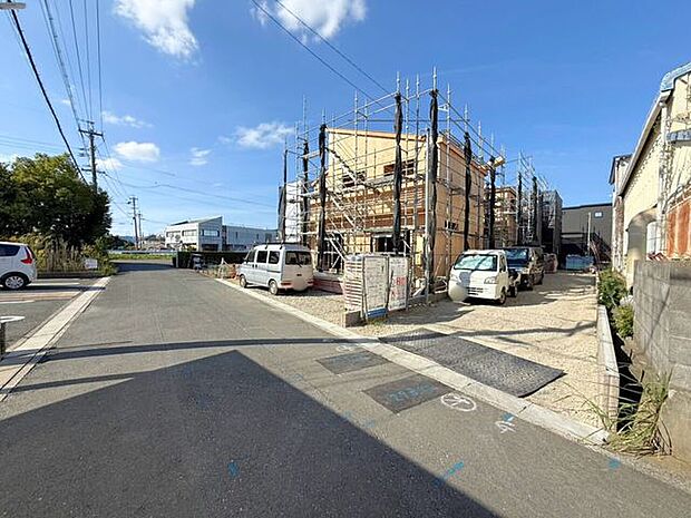 前面道路含む現地写真