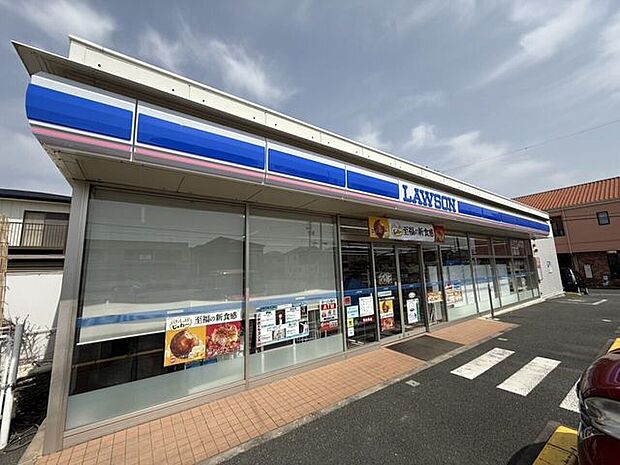 コンビニ ローソン浜松西伝寺店 450m