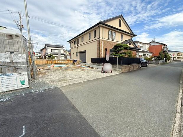 前面道路含む現地写真