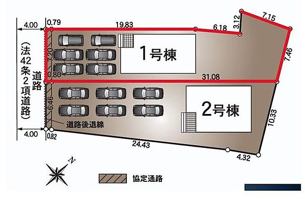 前面道路は南西側、約4ｍ。駐車スペース6台分（車種によります）。内3台は並列に停めることができるため、状況によって配置を変えることができるので便利です。