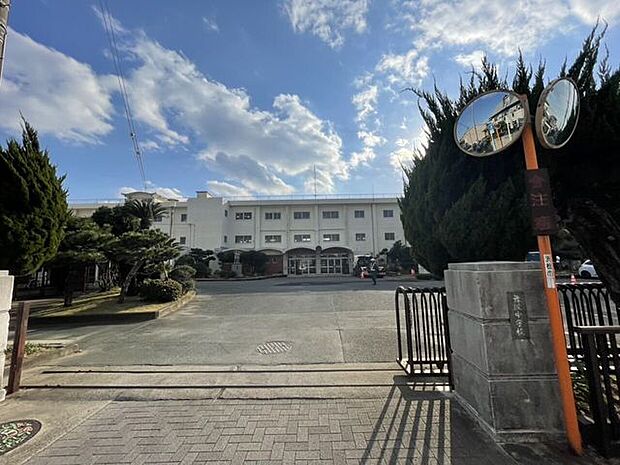 浜松市立舞阪中学校 711m