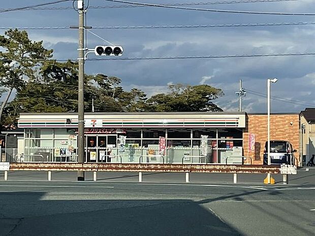 コンビニ セブンイレブン浜松舞阪店 835m