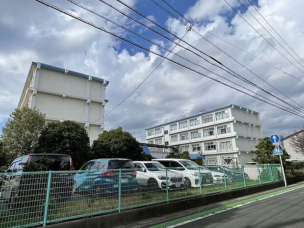 浜松市立芳川北小学校 480m