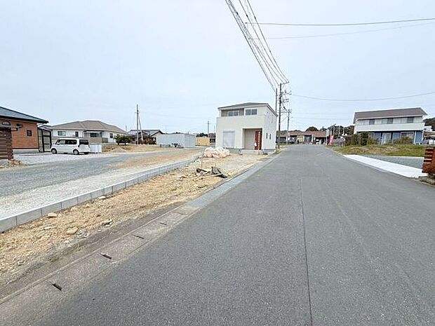 前面道路含む現地写真