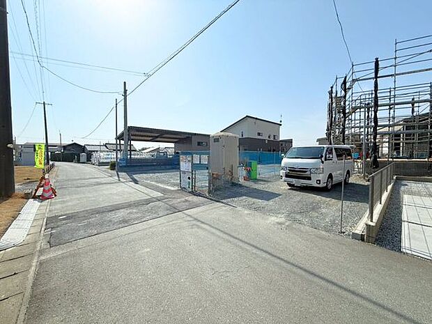 前面道路含む現地写真