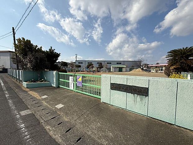 幼稚園・保育園 浜松市立花川幼稚園 240m