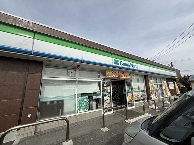 コンビニ ファミリーマート浜松小池町店 817m