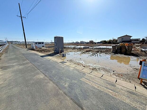 前面道路含む現地写真