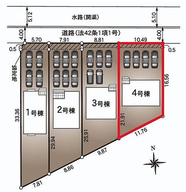 駐車スペース4台分（車種によります）。並列に駐車できるため、帰宅時の入れ替えや急な用事で車を出したい時、予定より早めに家を出たい時など、入れ替えるストレスがなく便利です。