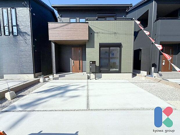 「表札はどんなデザインが合うだろうか」「あの部屋は自分の部屋にしたいな」「ほしいと思っているあのソファは置けるかな」など自分がここに住んだら、どのようにしようかと考えながら楽しくご内覧ください♪